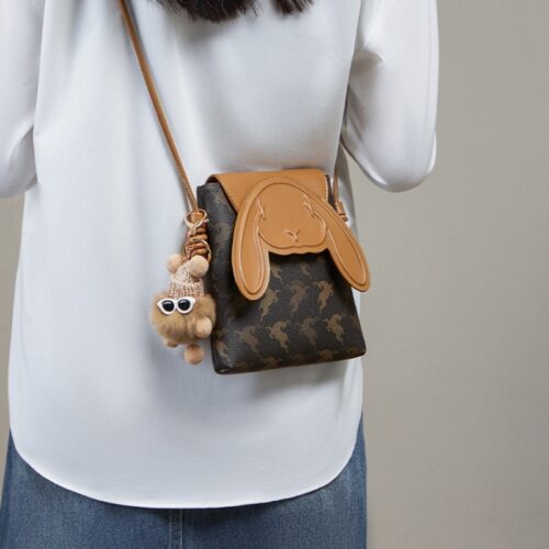 0e37b7ee 24fe 4129 B014 310e3d6e6395