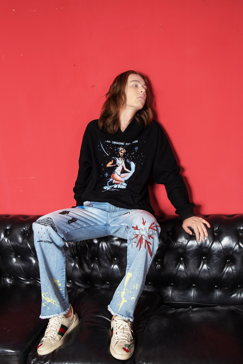 17e2a3a6 9a09 483c B4b9 9dab1af4fb3b